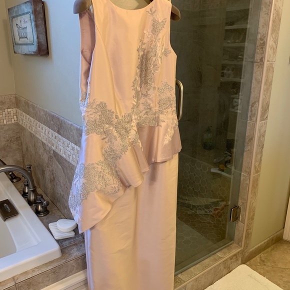 Ladies formal custom dress. Size 8P